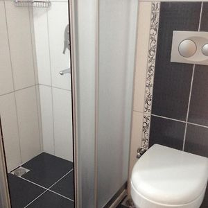 Standard Zimmer mit Kingsize-Bett